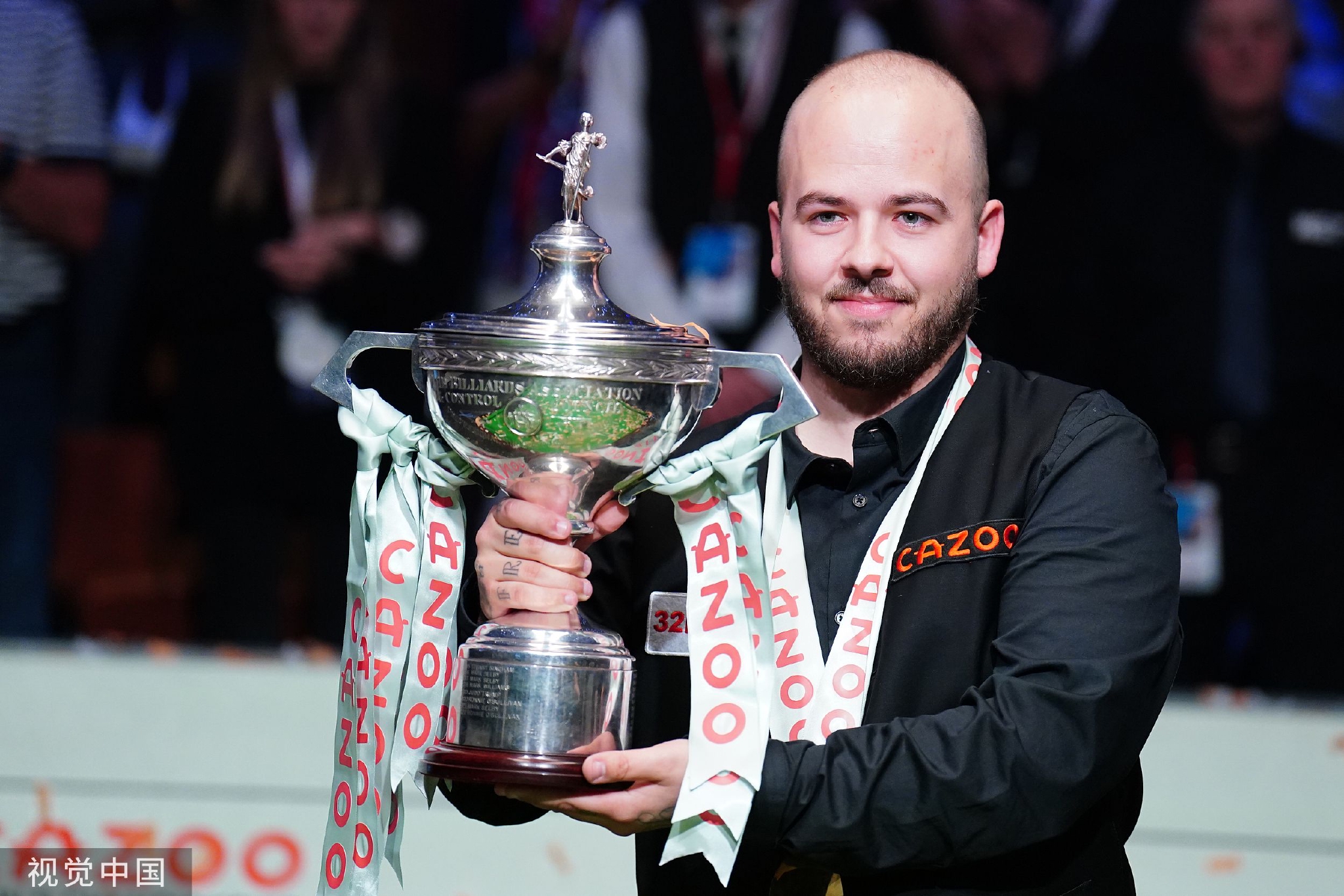 亲临现场为 亲临现场为